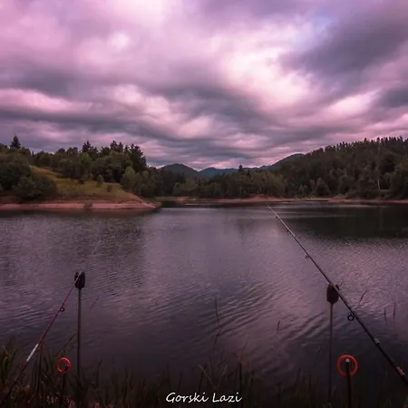 Holiday Gorski Lazi Vikendica *